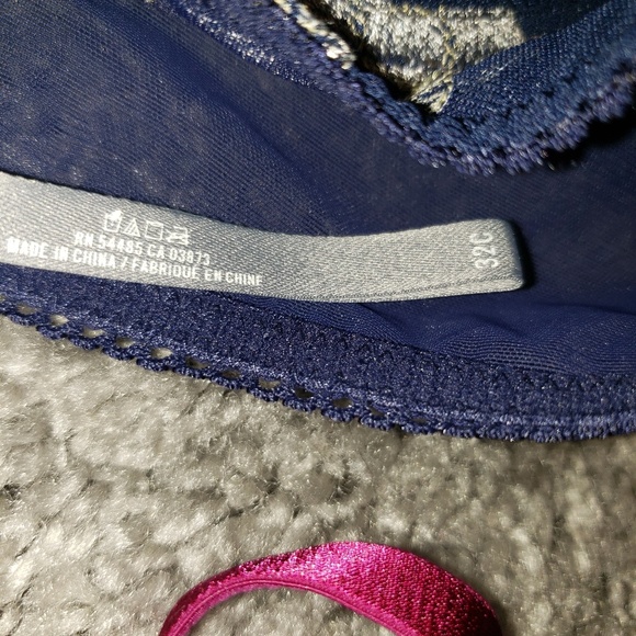 Bras - Picture 3 of 3